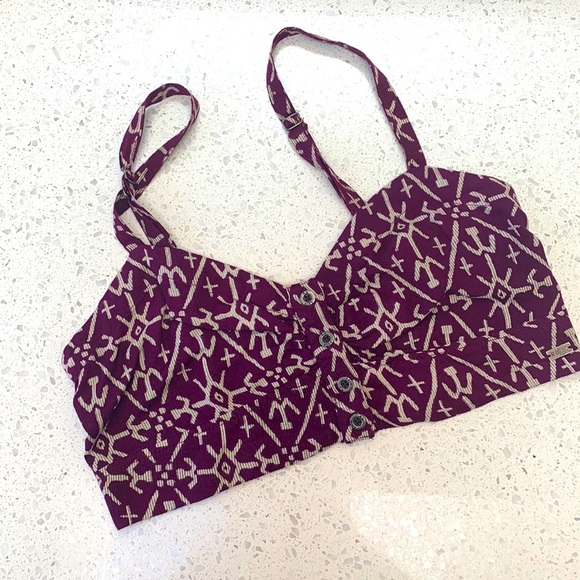 “Roxy” Crop Top - Picture 1 of 6